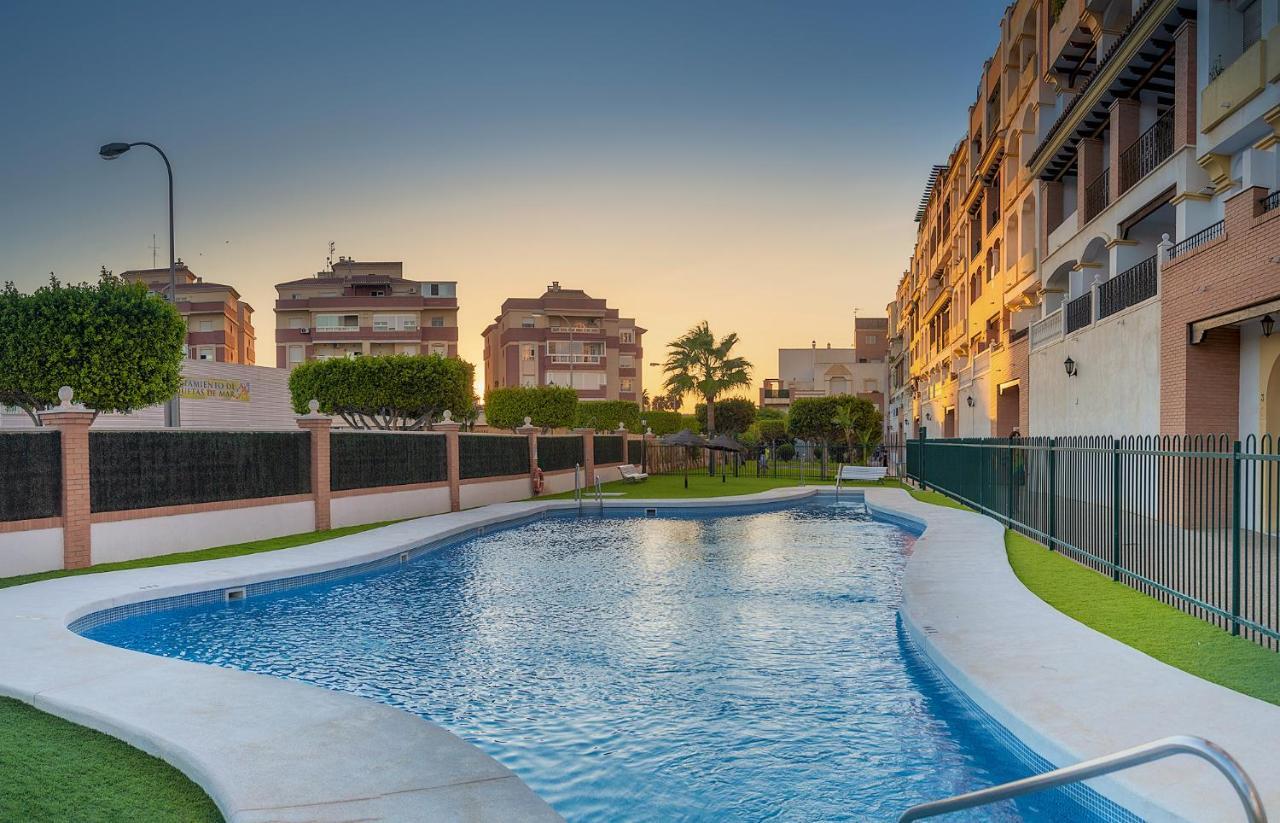 Apartamento 90 M2 En La Mejor Zona De Roquetas Roquetas de Mar Bagian luar foto